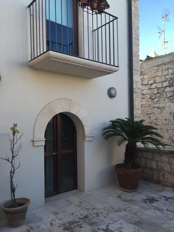 Casa Torre Di Mactheus Petraro Apartment Giovinazzo Exterior photo